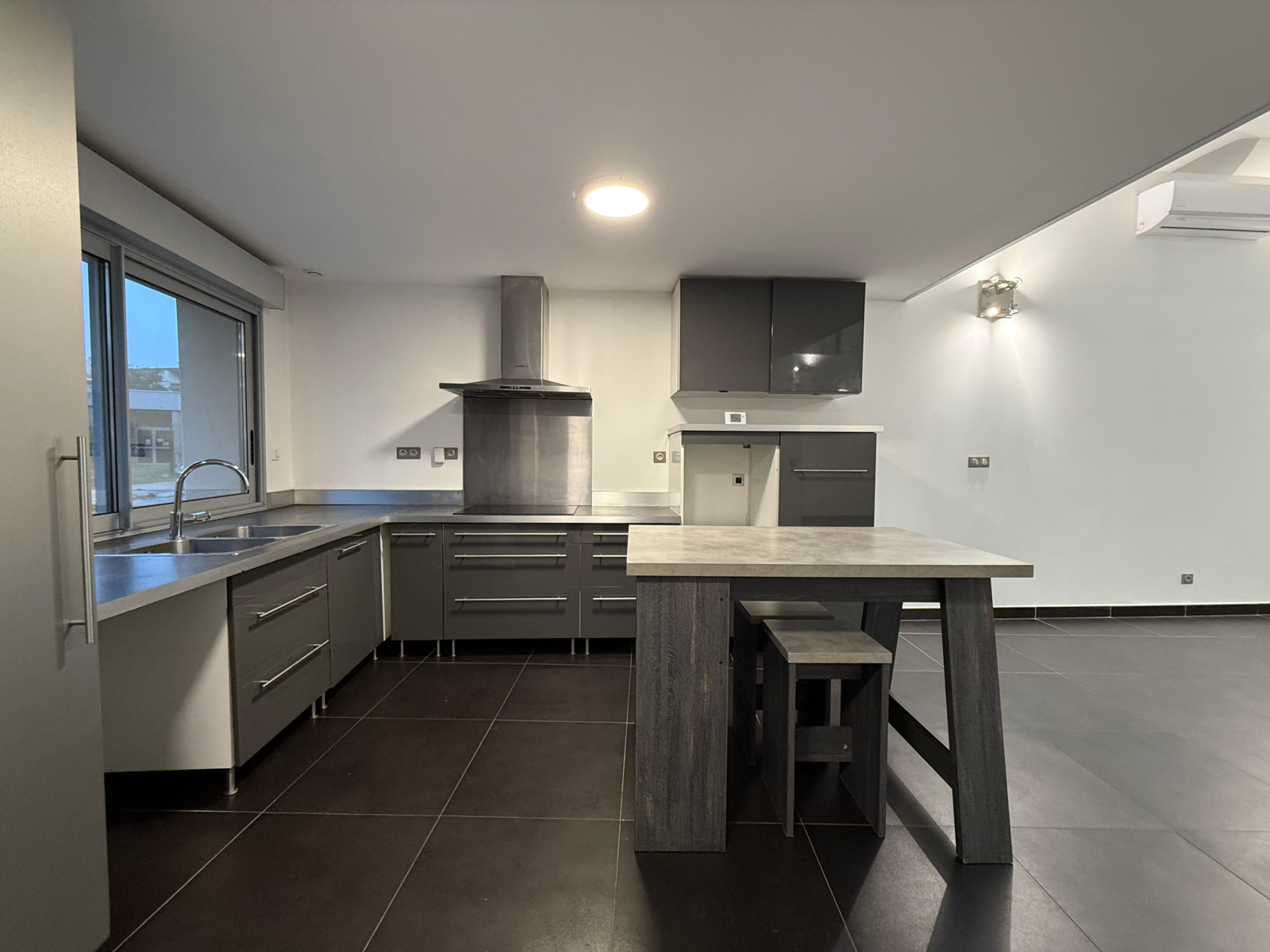 Image_5, Maison, Villeurbanne, ref :LMA20000062