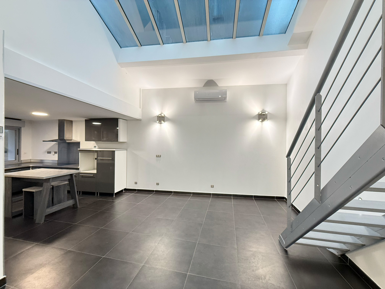 Image_3, Maison, Villeurbanne, ref :LMA20000062