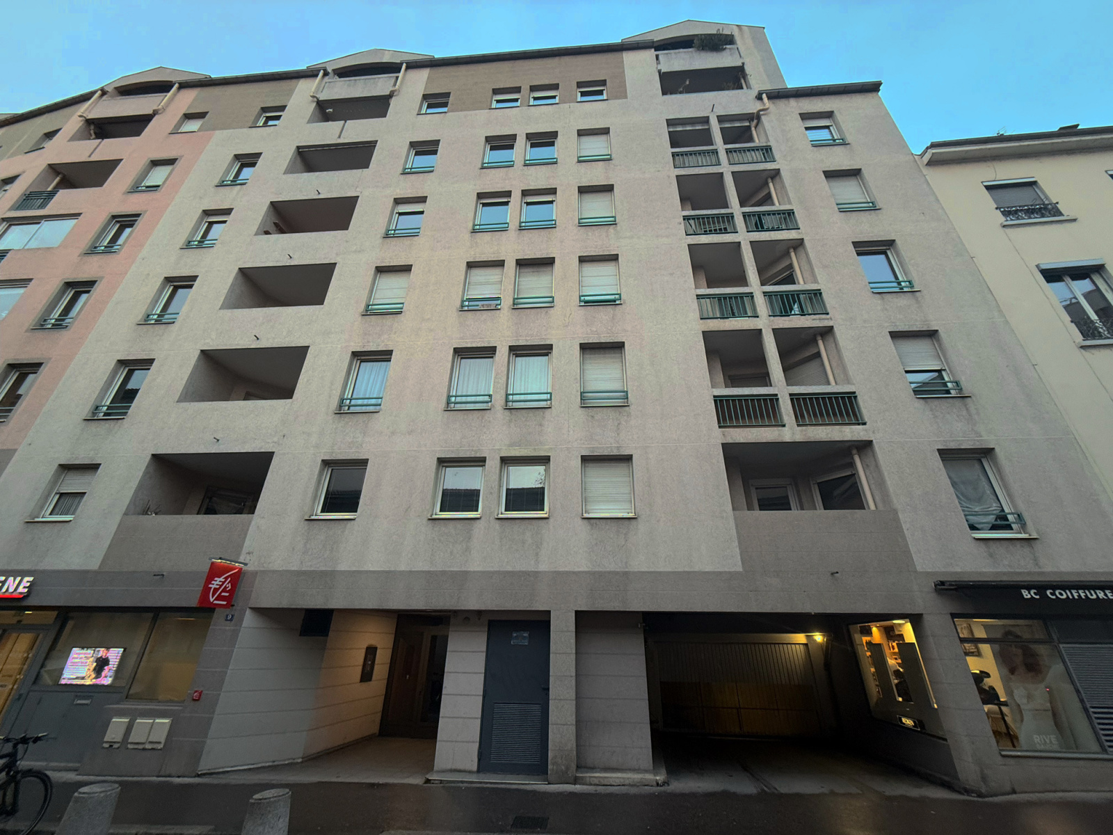 Image_1, Garage, Lyon, ref :LGA10000220